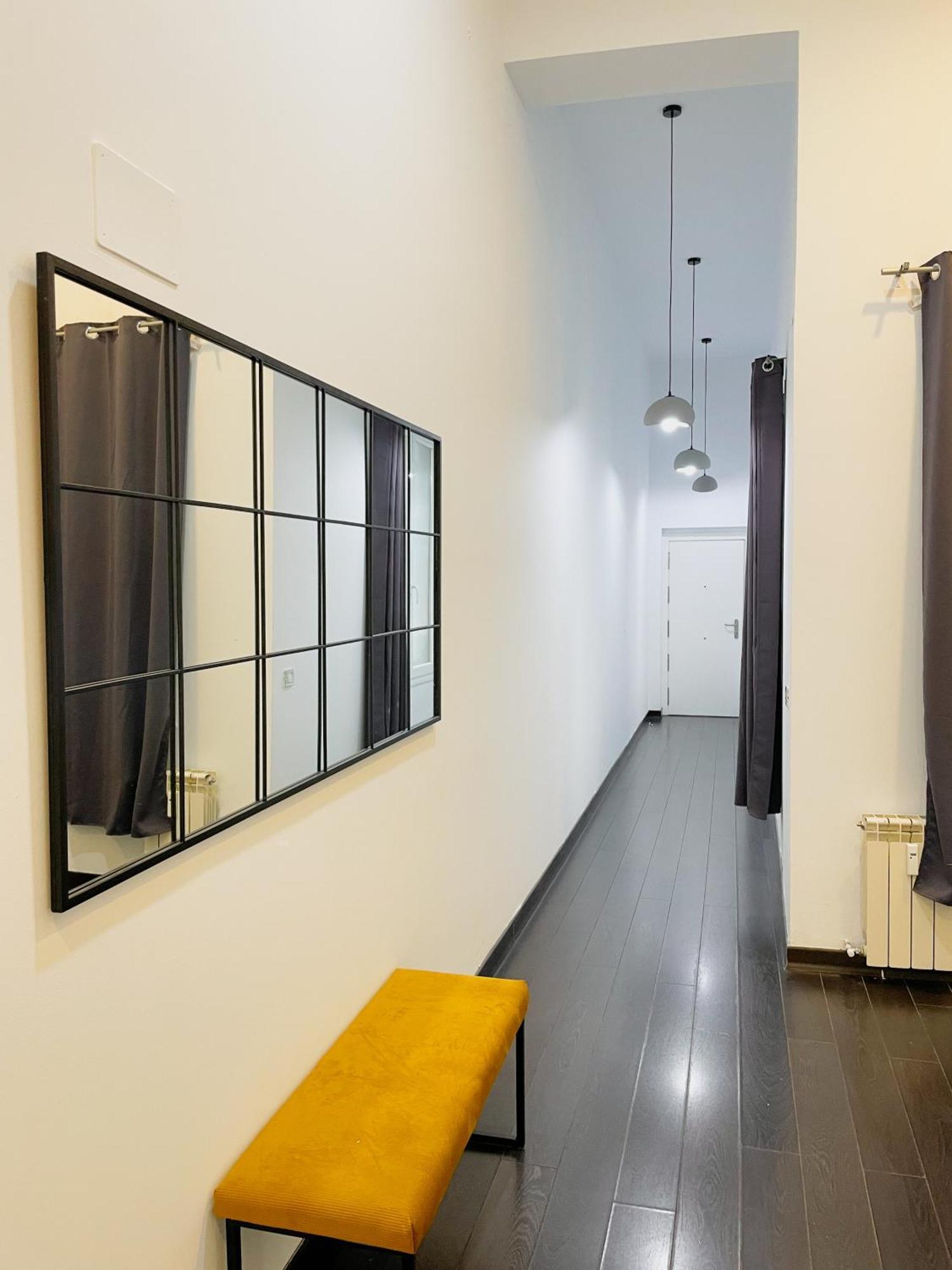 Carretas Duplex Exterior Derecha Apartment Madrid Ngoại thất bức ảnh