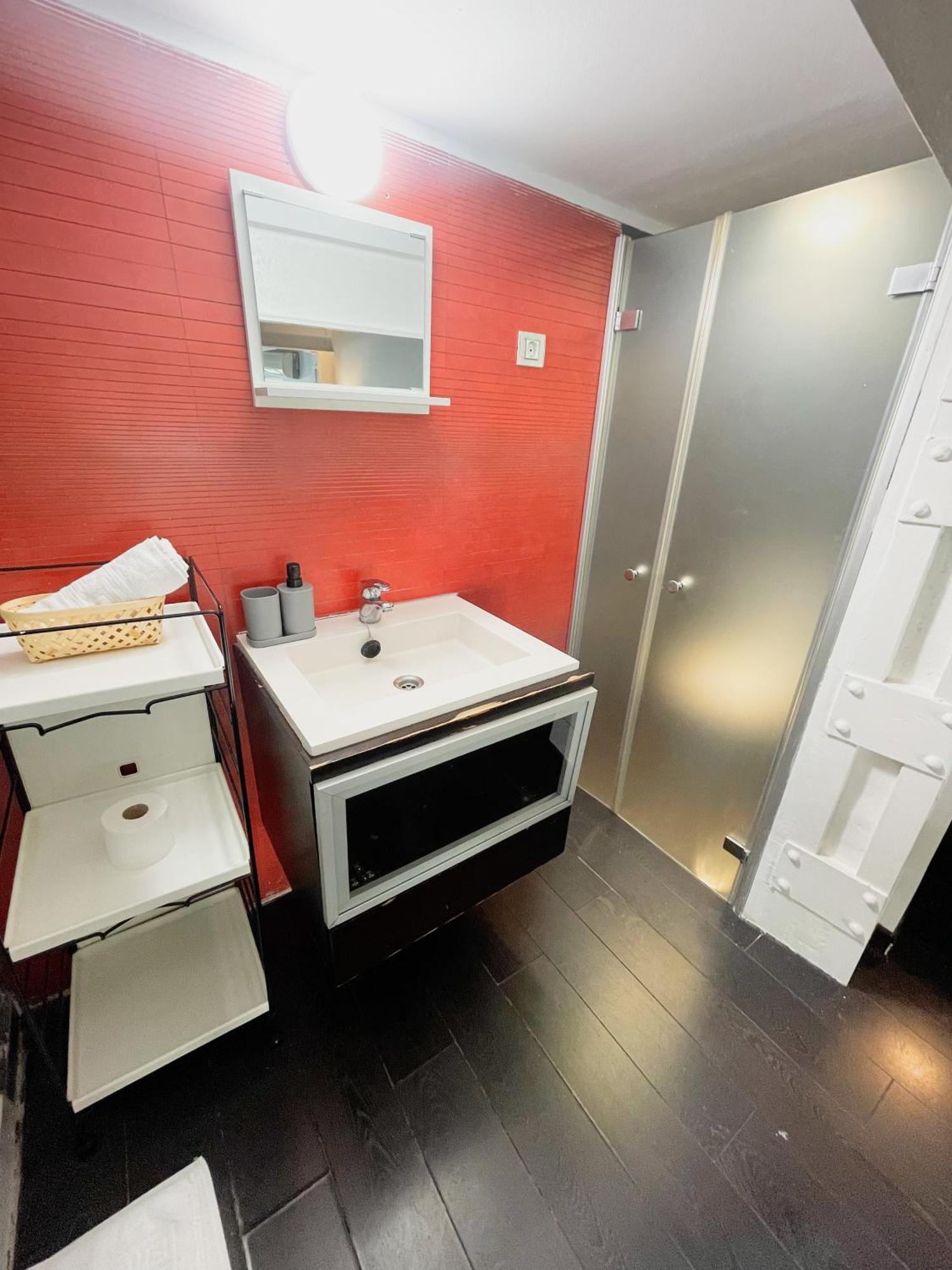 Carretas Duplex Exterior Derecha Apartment Madrid Ngoại thất bức ảnh