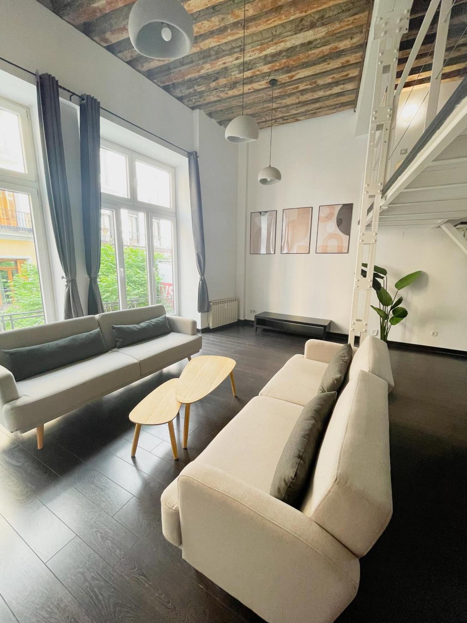 Carretas Duplex Exterior Derecha Apartment Madrid Ngoại thất bức ảnh